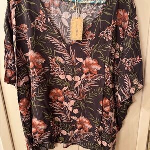 Floral V-Neck Top - Black and Pink